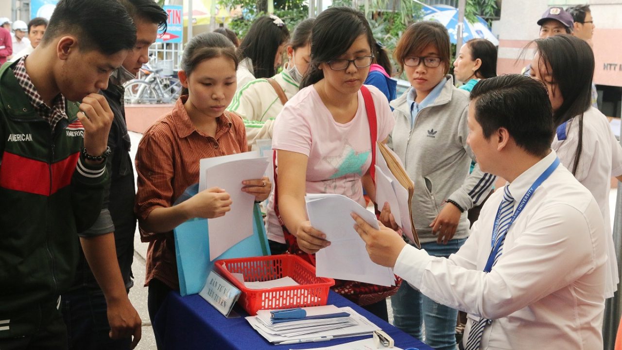 Làm bằng trung cấp có hồ sơ gốc