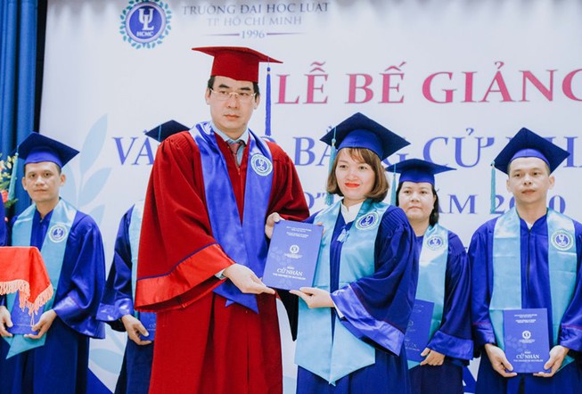 Làm bằng trung cấp giá bao nhiêu hợp lý