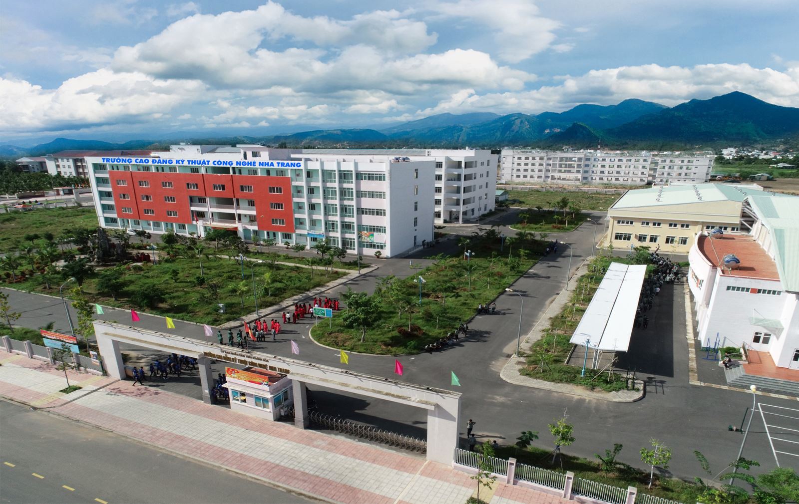 Cao đẳng Nghề Khánh Hòa