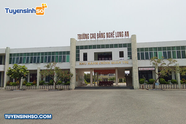 Cao đẳng Nghề Long An