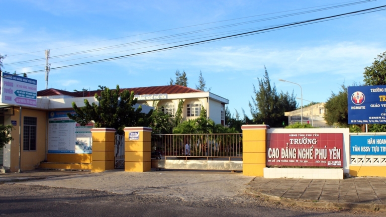 Cao đẳng Nghề Phú Yên