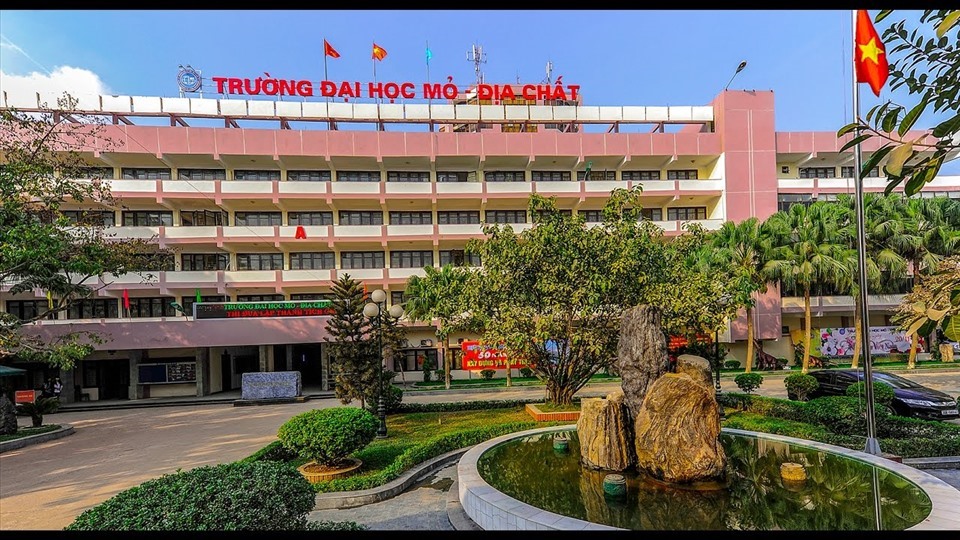Đại học Mỏ - Địa chất - Hình 3