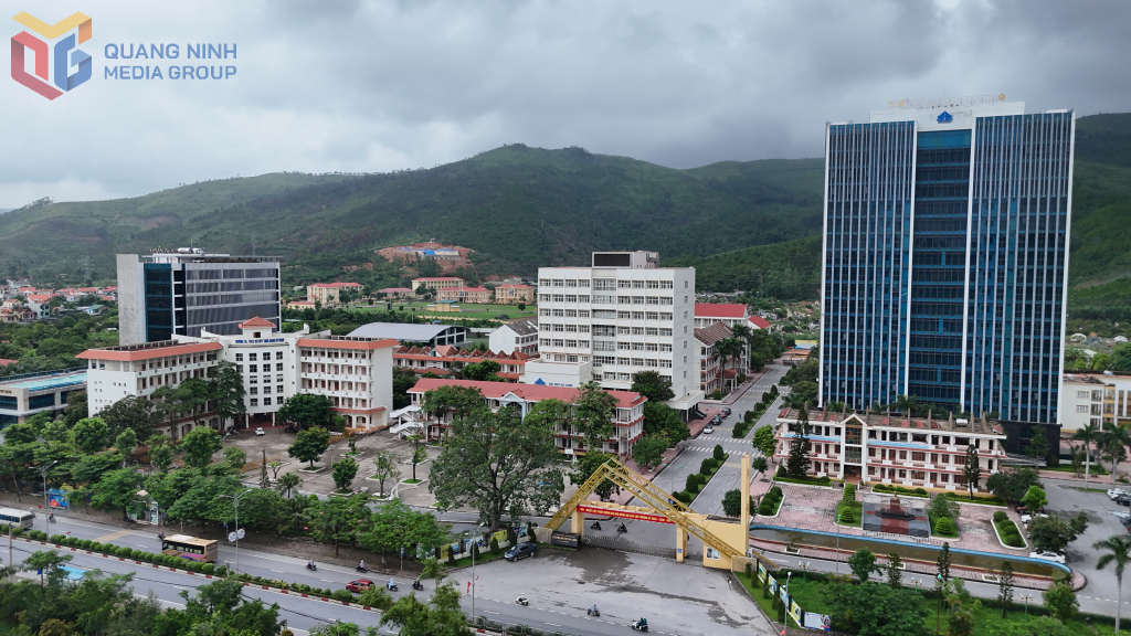 Trường Đại học Hạ Long - Hình 4