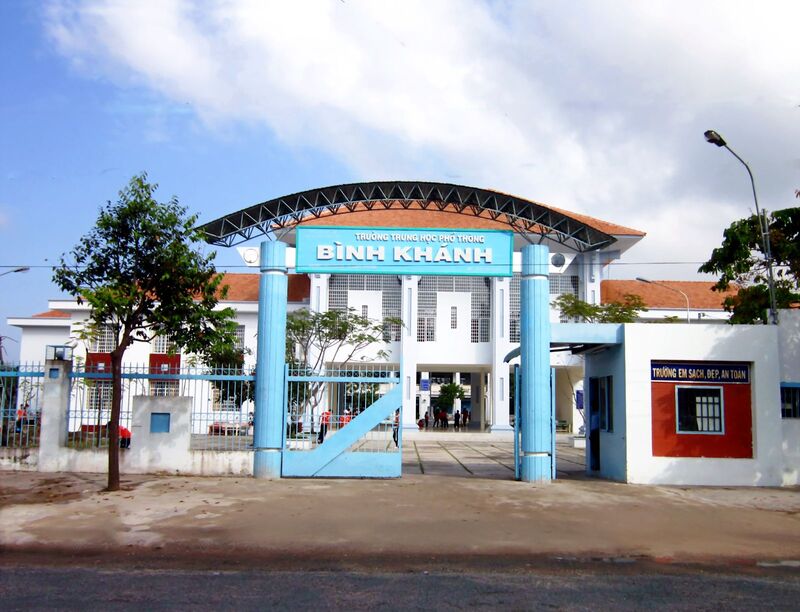 Trường THPT Bình Khánh