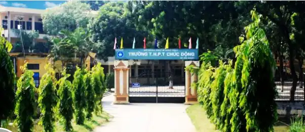 Trường THPT Chúc Động