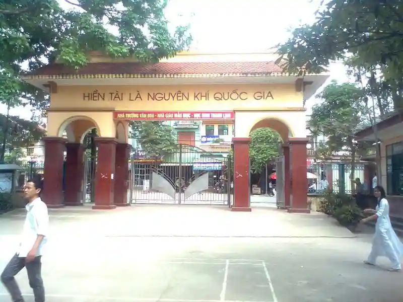 Trường THPT Chương Mỹ B