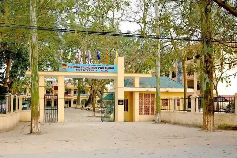 Trường THPT Dương Xá