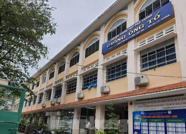 Trường THPT Giồng Ông Tố