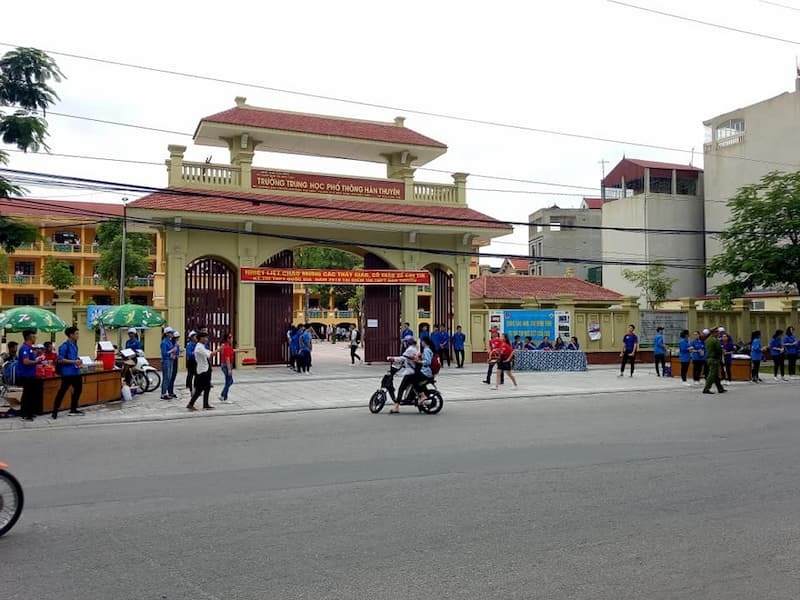 Trường THPT Hàn Thuyên - Hình 2