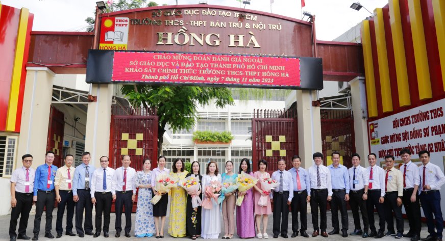 Trường THPT Hồng Hà