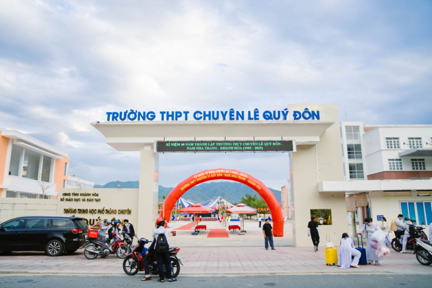 Trường THPT Lê Quý Đôn - Hình 4