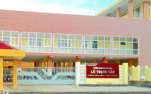 Trường THPT Lê Trọng Tấn - Hình 2