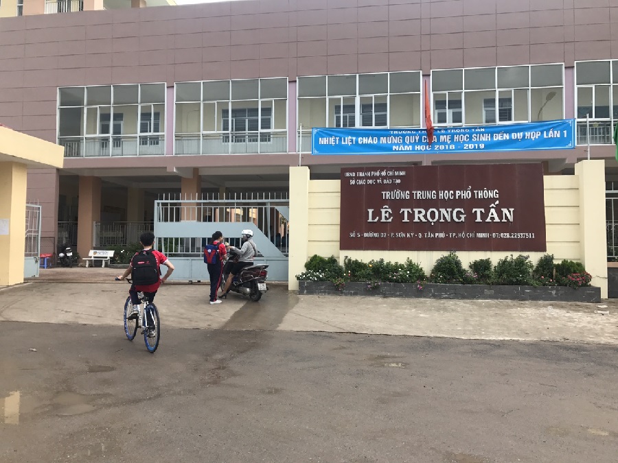 Trường THPT Lê Trọng Tấn - Hình 3