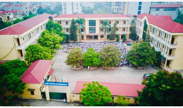 Trường THPT Nguyễn Du - Hình 3