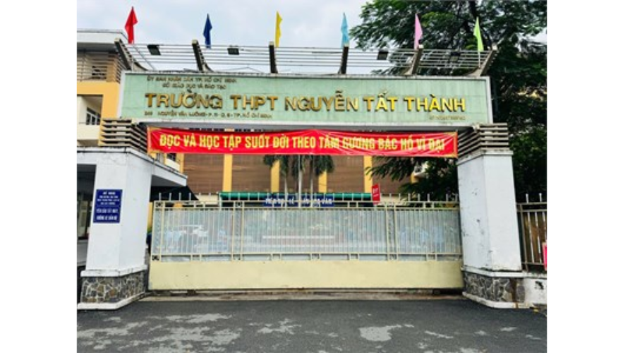 Trường THPT Nguyễn Tất Thành - Hình 3
