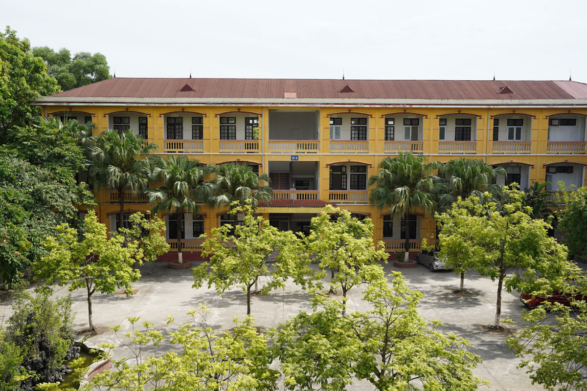 Trường THPT Phạm Ngũ Lão - Hình 1