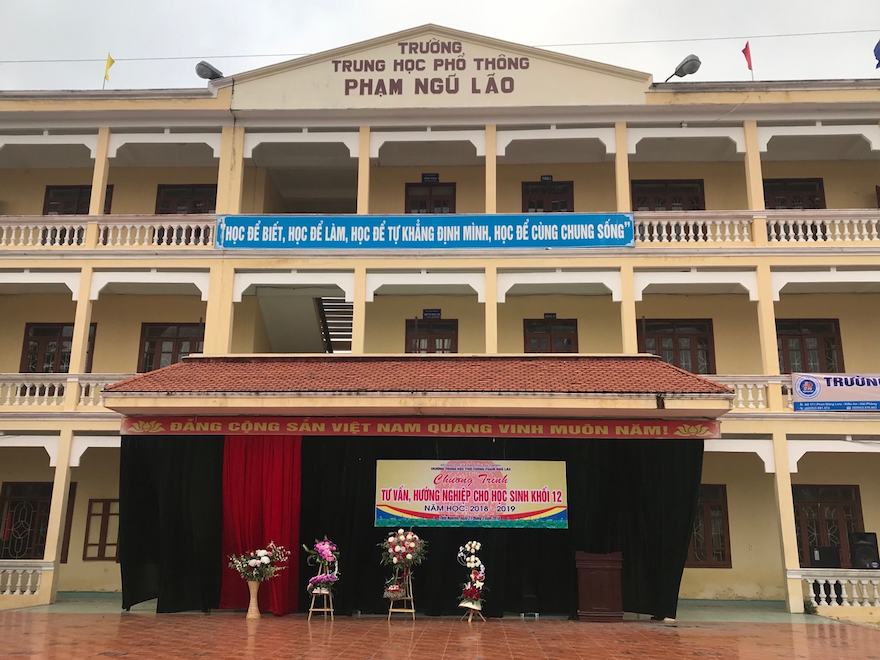 Trường THPT Phạm Ngũ Lão - Hình 2