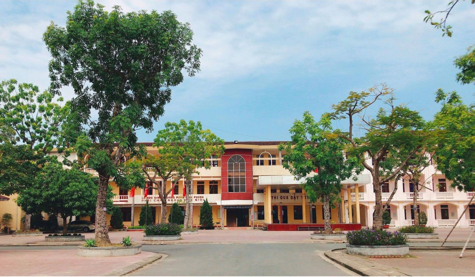Trường THPT Phan Đình Phùng - Hình 3