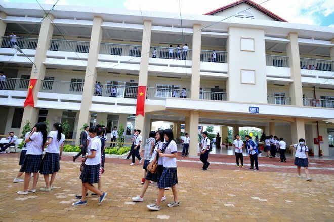 Trường THPT Trần Văn Giàu - Hình 2