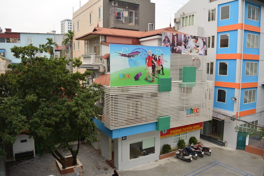 Trường Trung cấp Du lịch Hà Nội