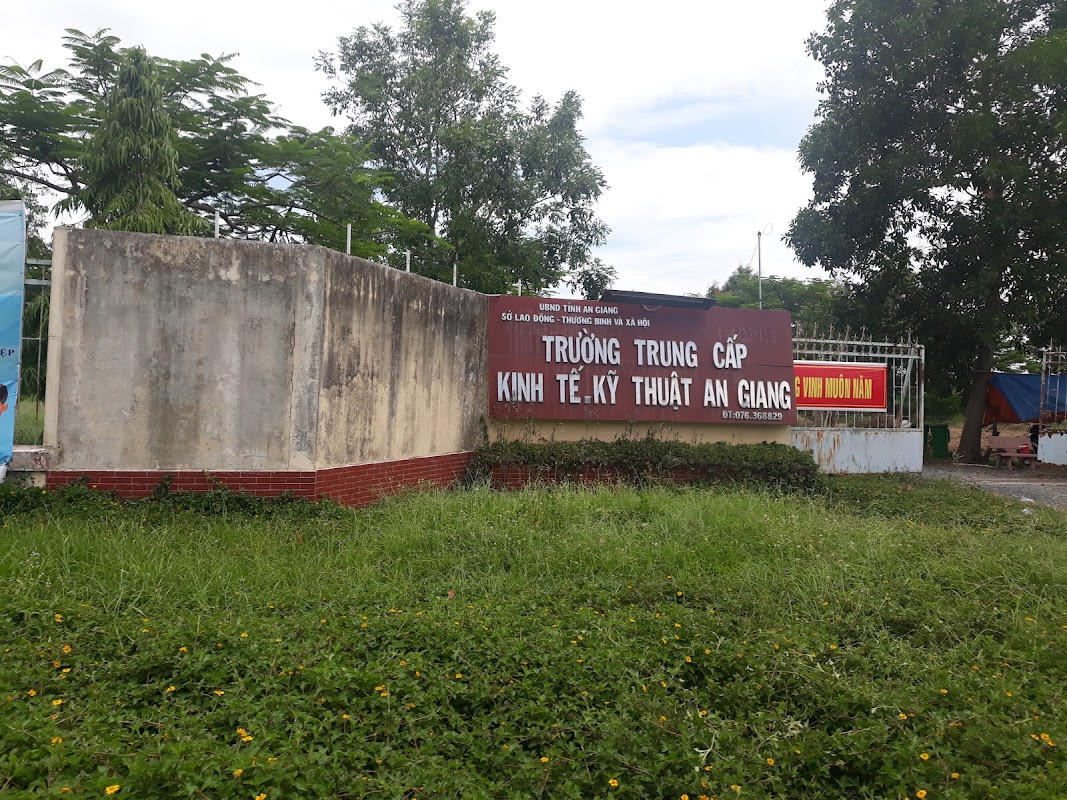 Trường Trung cấp Kinh tế – Kỹ thuật An Giang - Hình 2