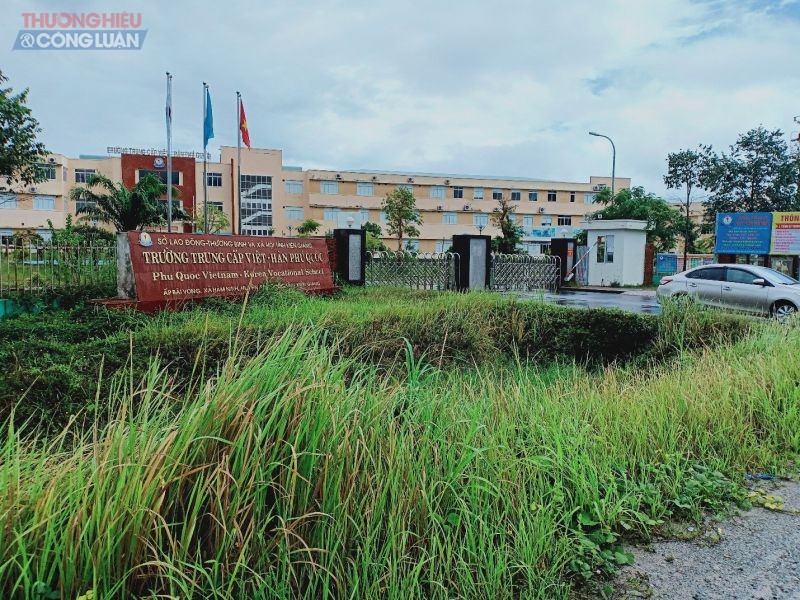 Trường Trung cấp Việt Hàn Phú Quốc - Hình 2